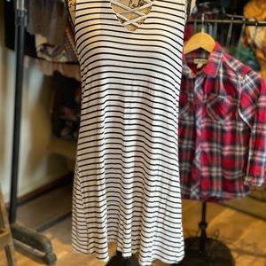 Junior flowing dress